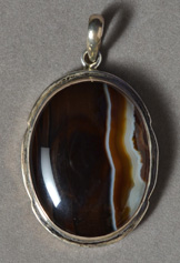 Brown and white agate pendant.